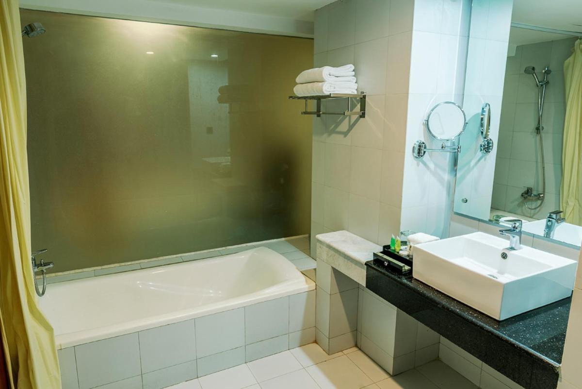 Best Western Heritage كوكس بازار المظهر الخارجي الصورة